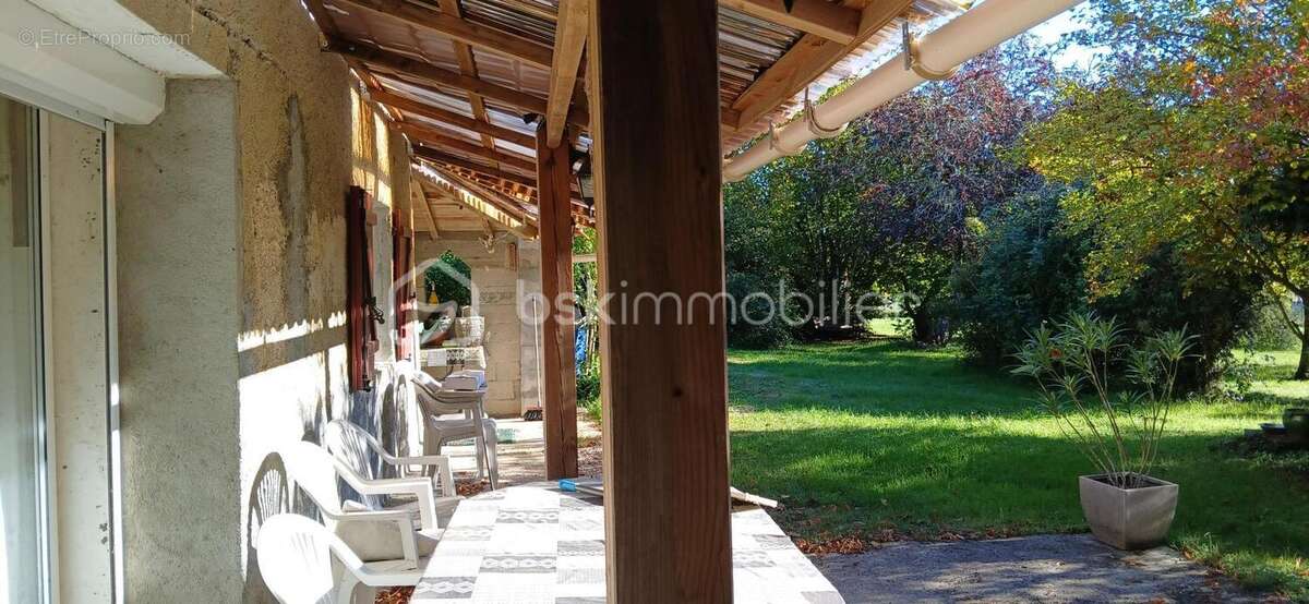 Maison à SAINT-AQUILIN