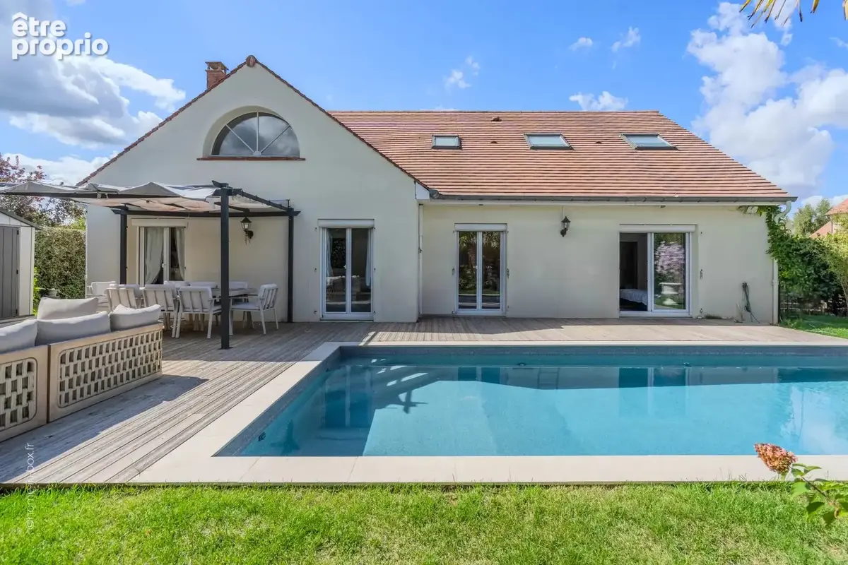 En exclusivité – villa d’exception avec piscine à bussy-saint-georges - photo 9