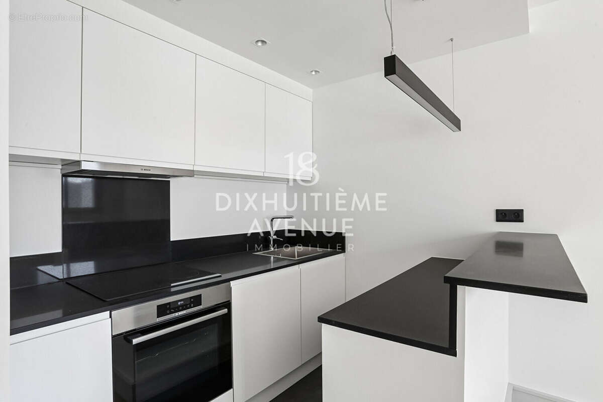 Appartement à PARIS-18E