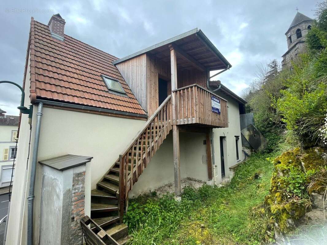 Appartement à PONTAUMUR