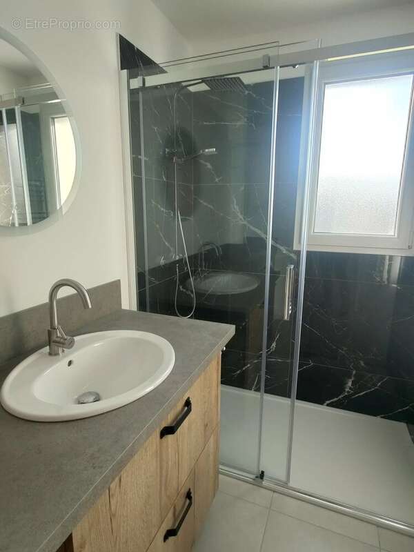 Maison à SAINT-JUNIEN