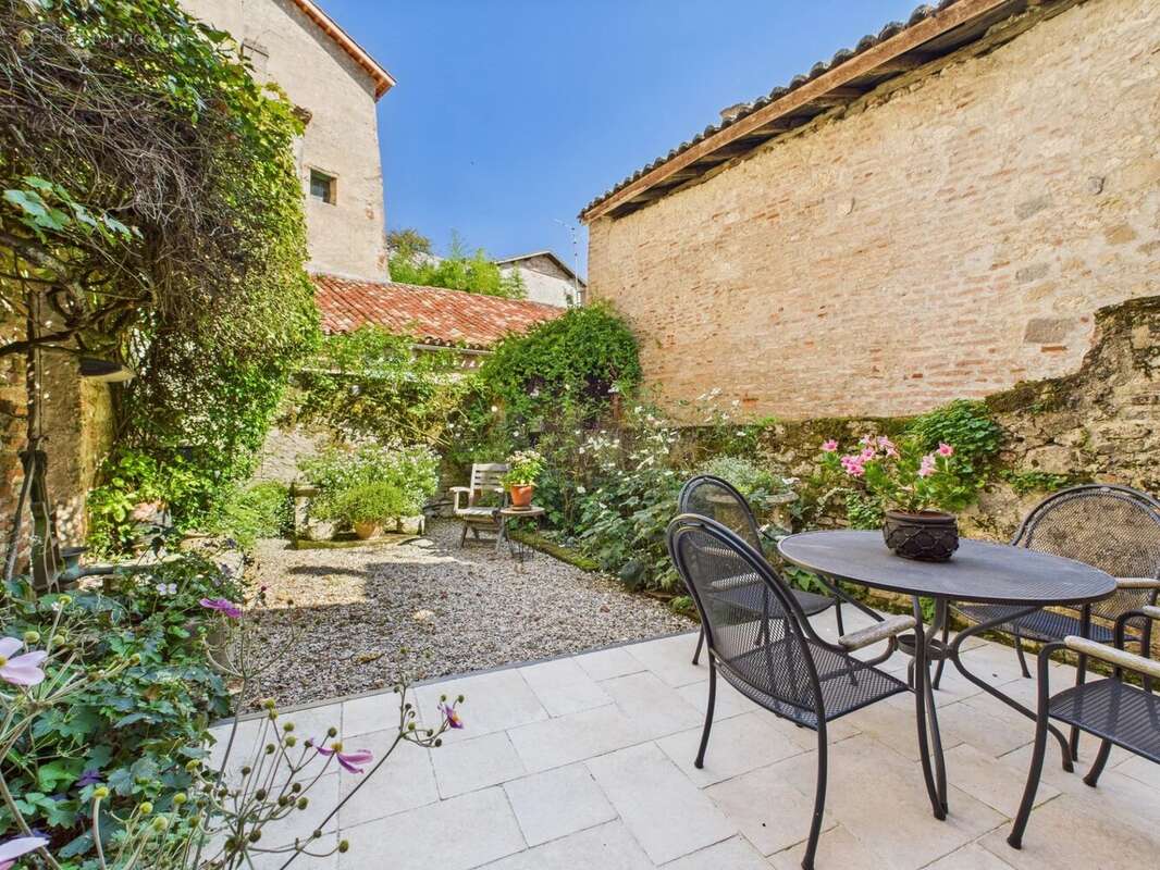 Maison à PENNE-D'AGENAIS