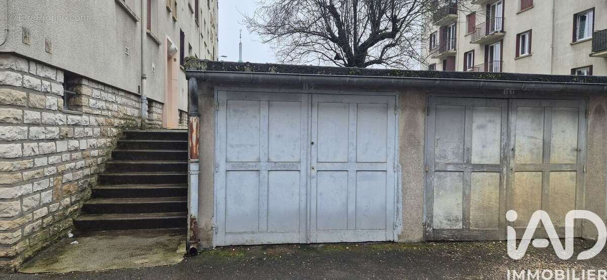 Photo 4 - Parking à DIJON