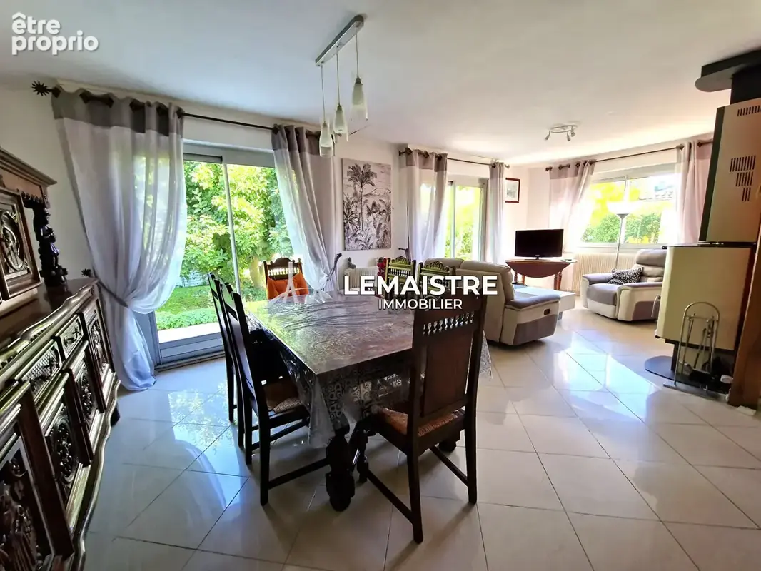 Maison familiale à vendre - Saint Romain De Colbosc centre - 124 m² - 4 chambres - photo 5
