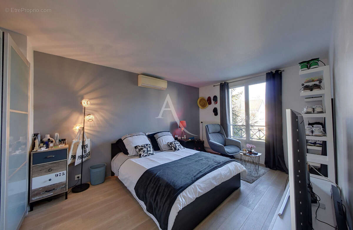 Maison à OZOIR-LA-FERRIERE