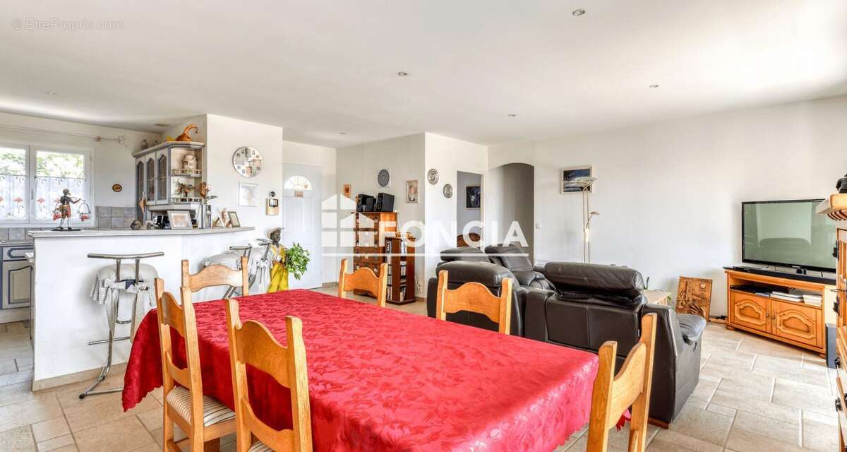 Maison à CONILHAC-CORBIERES