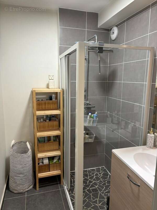 Appartement à ARTIGUELOUVE