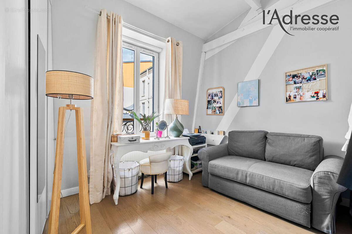 Appartement à SURESNES