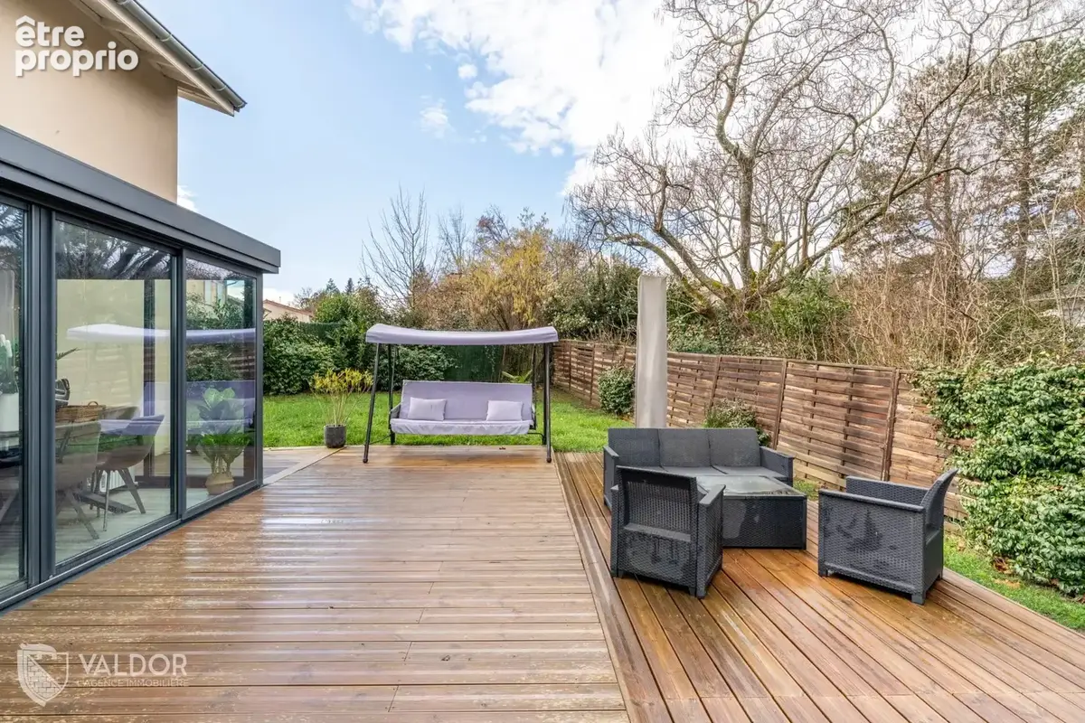 Maison contemporaine 123m2 - T5 - 4 chambres - jardin 202m2 - photo 6