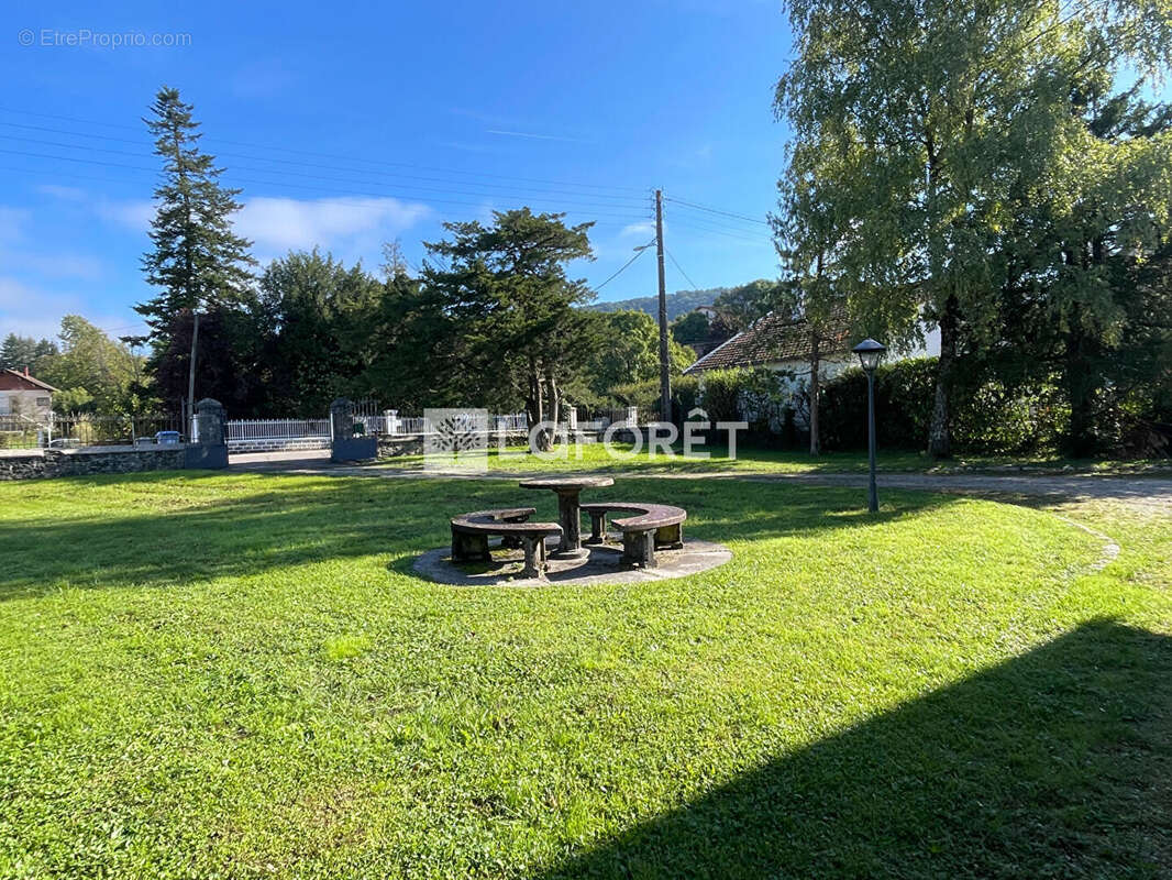 Maison à LONS-LE-SAUNIER