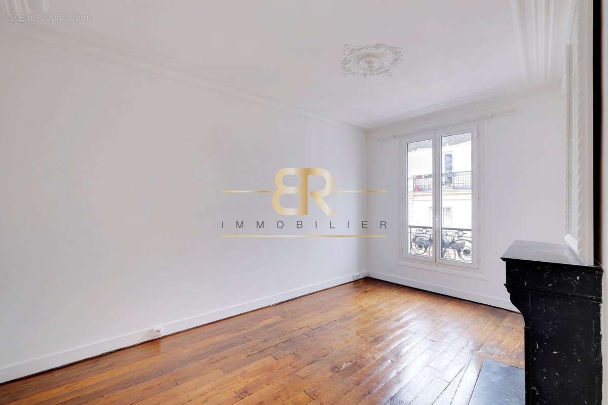 Appartement à PARIS-12E