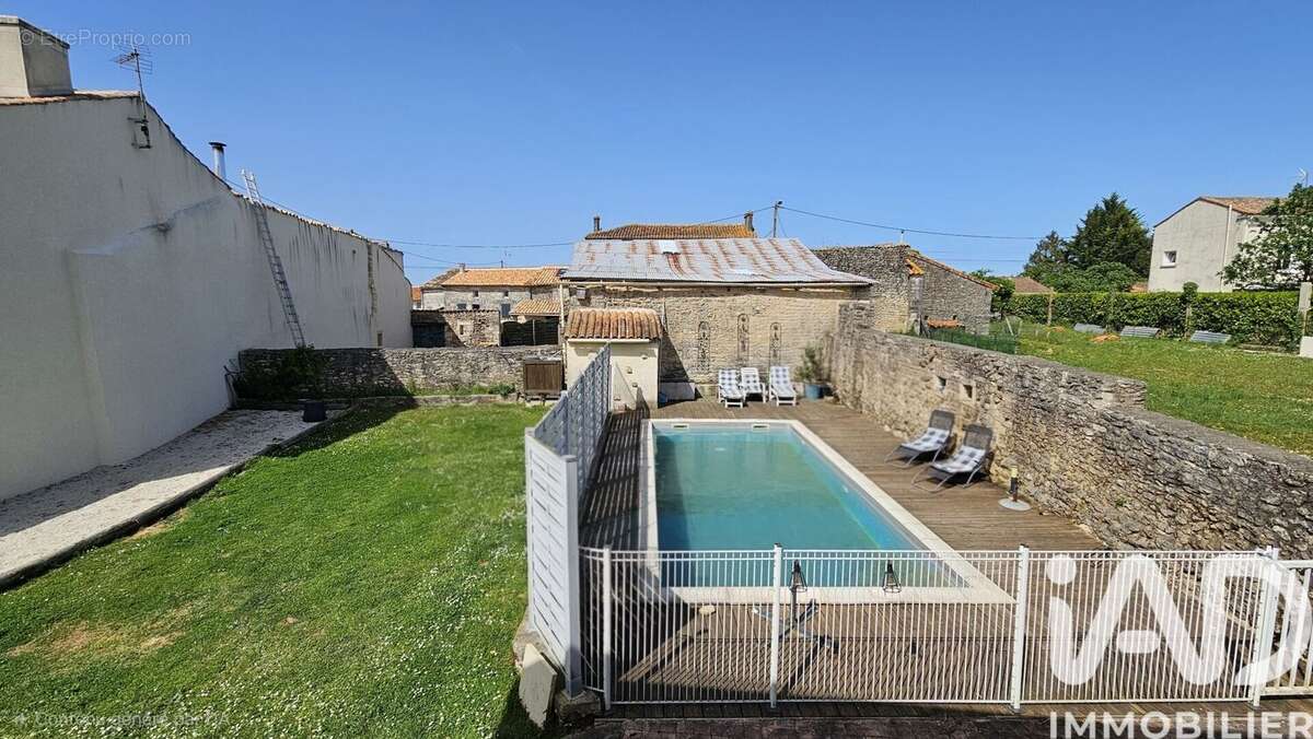 Photo 4 - Maison à CHAMPNIERS