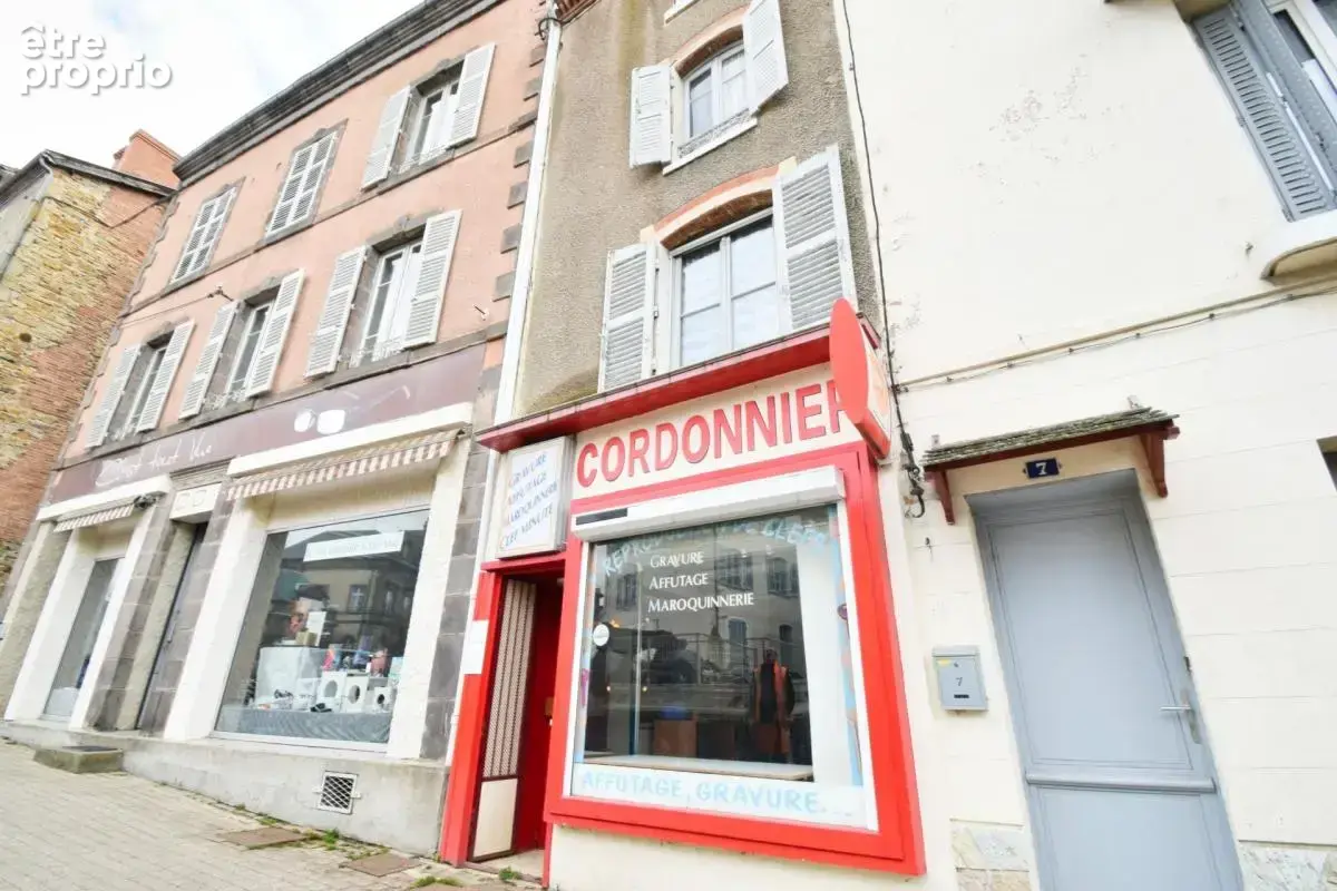 *** local commercial + maison a renover en centre ville - billom 63160 *** - photo 17