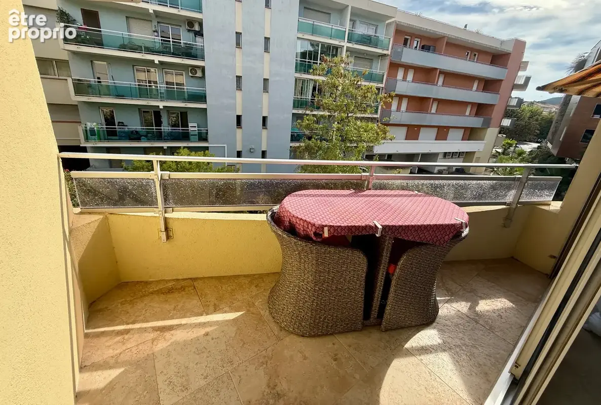 Cavalaire-sur-mer — magnifique studio rénové, à deux pas des plages - photo 2
