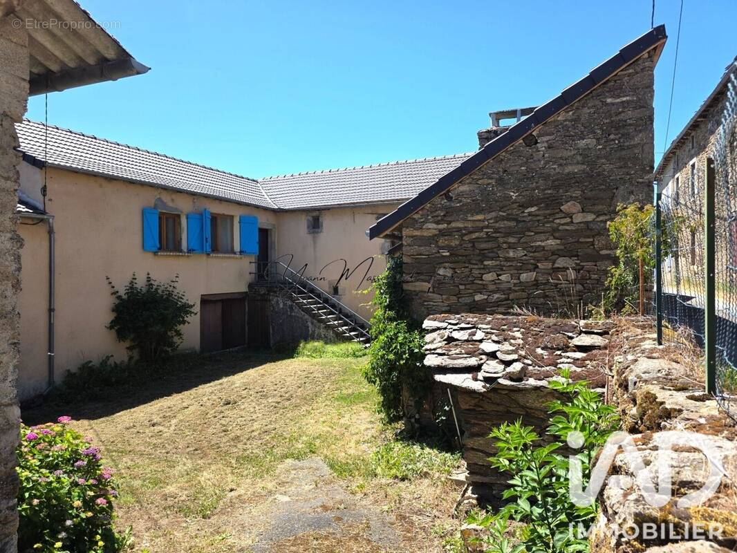Photo 1 - Maison à ALRANCE