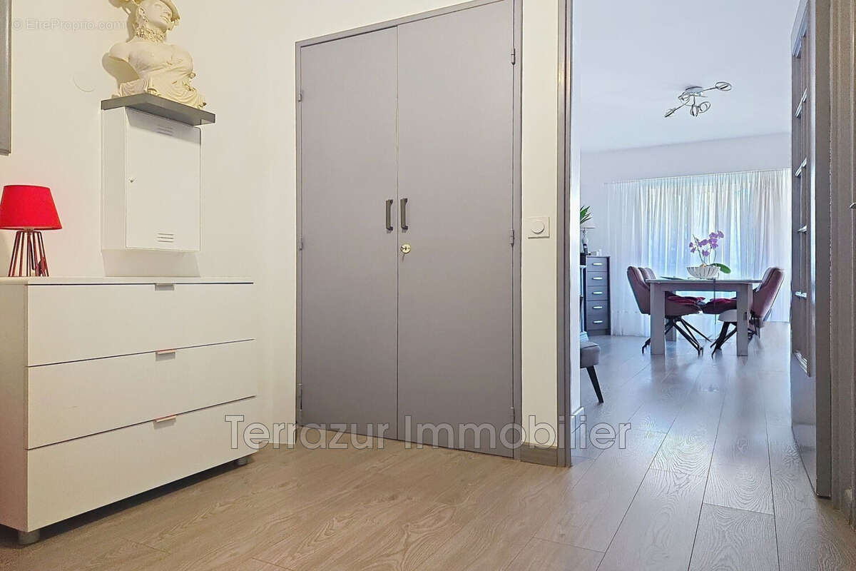 Appartement 45 m² à Vallauris  - photo 4