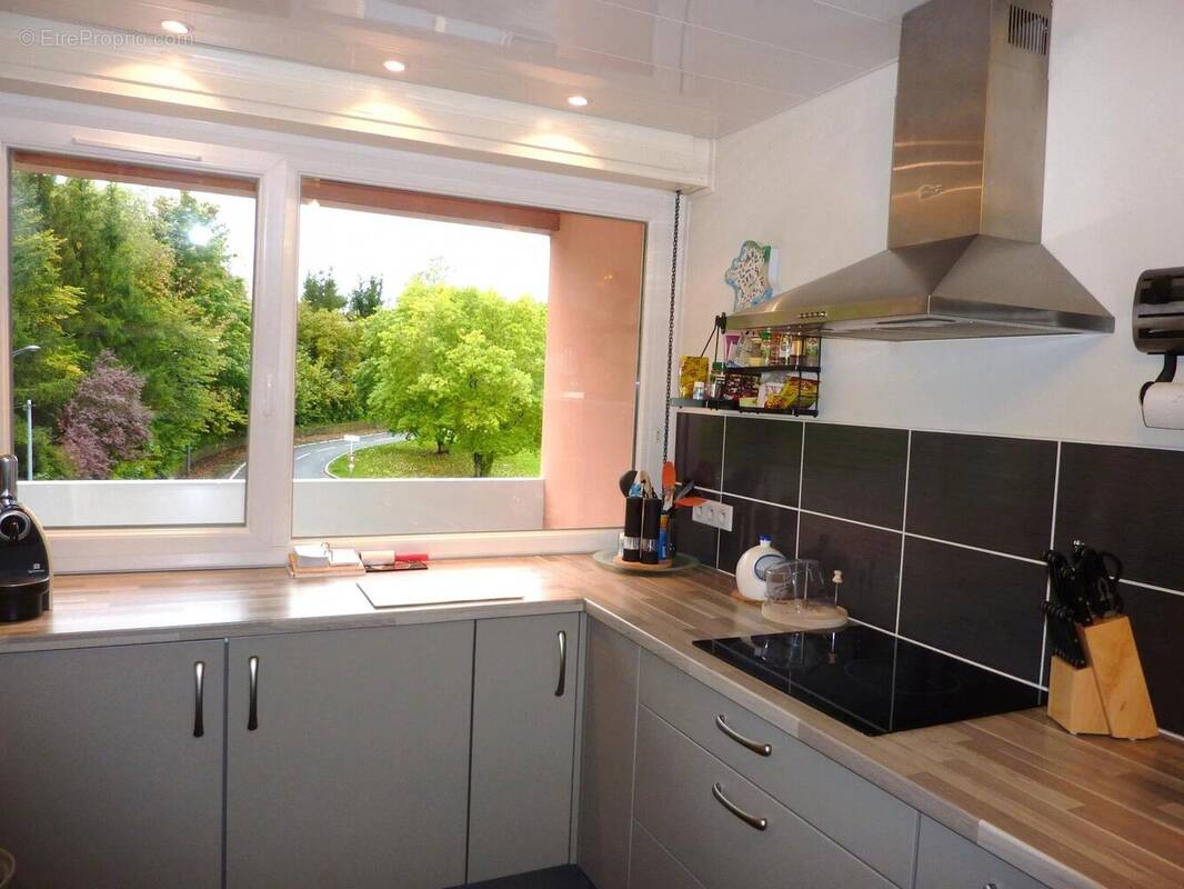 Appartement à GRAND-CHARMONT