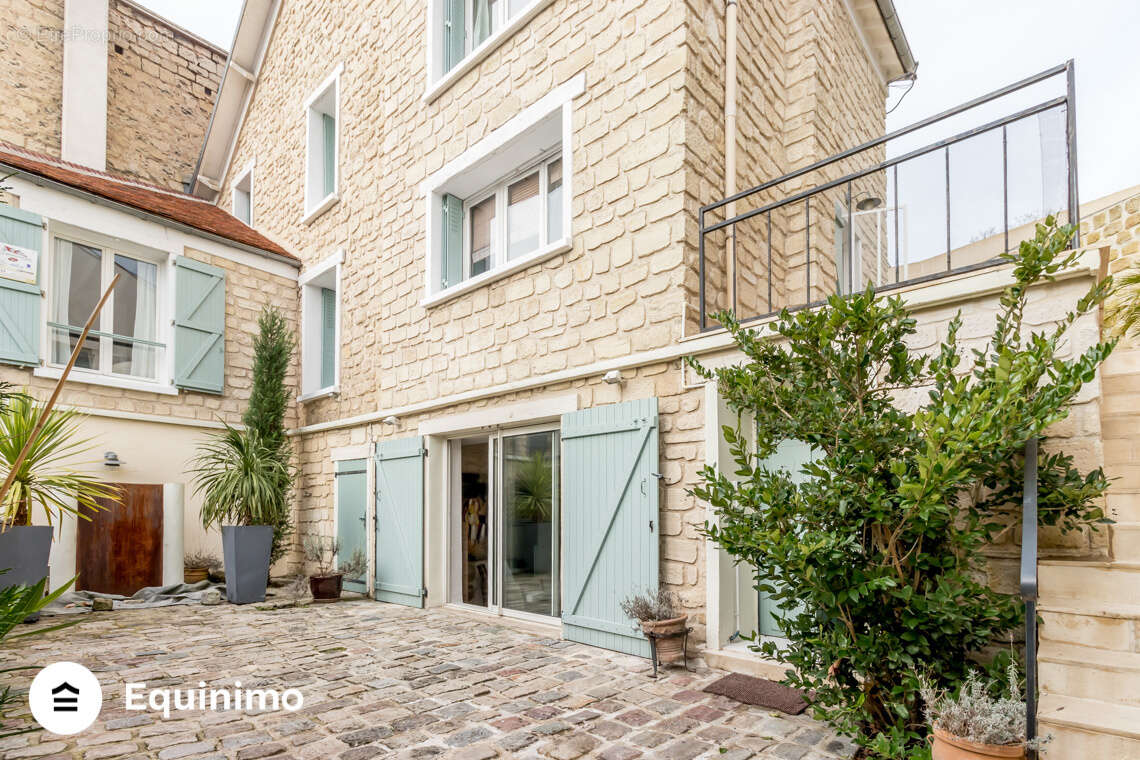 Maison à CARRIERES-SUR-SEINE
