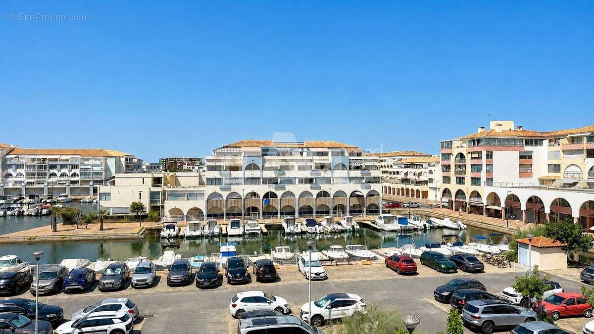 Sète  t2 terrasse vue port  dernier étage - photo 3