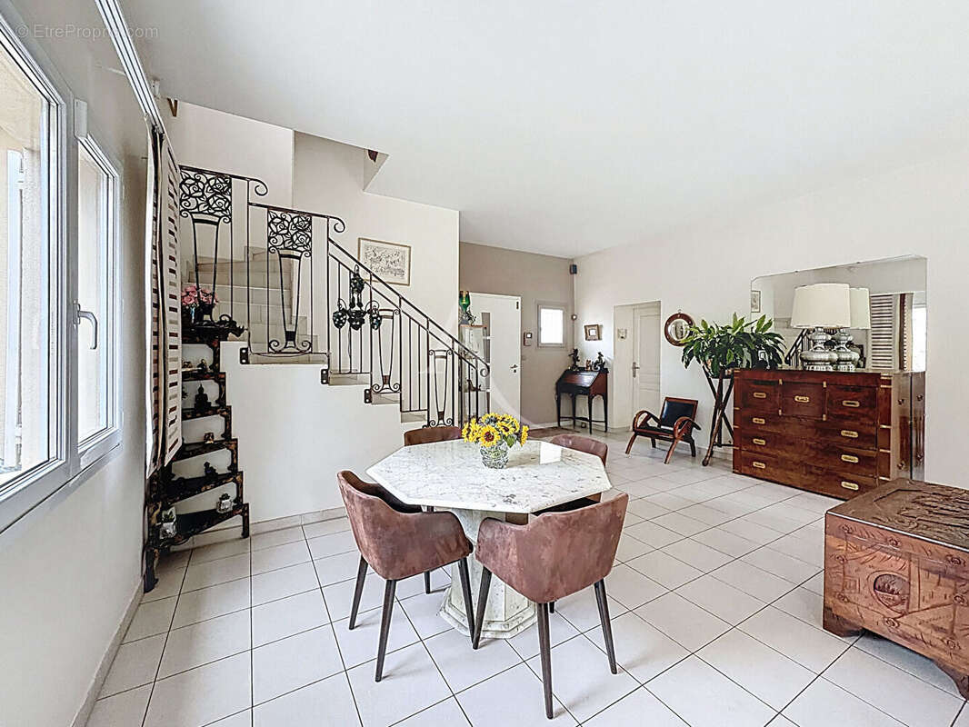 Maison à MEAUX