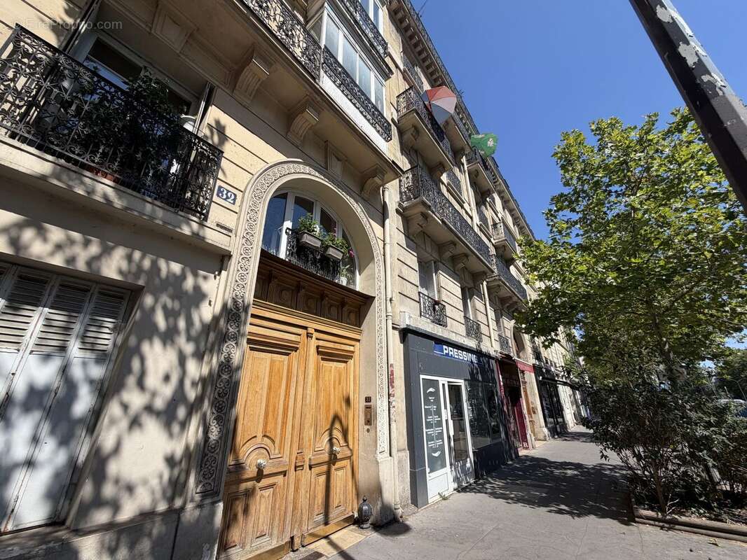 Appartement 40 m² à Paris-16e  - photo 5