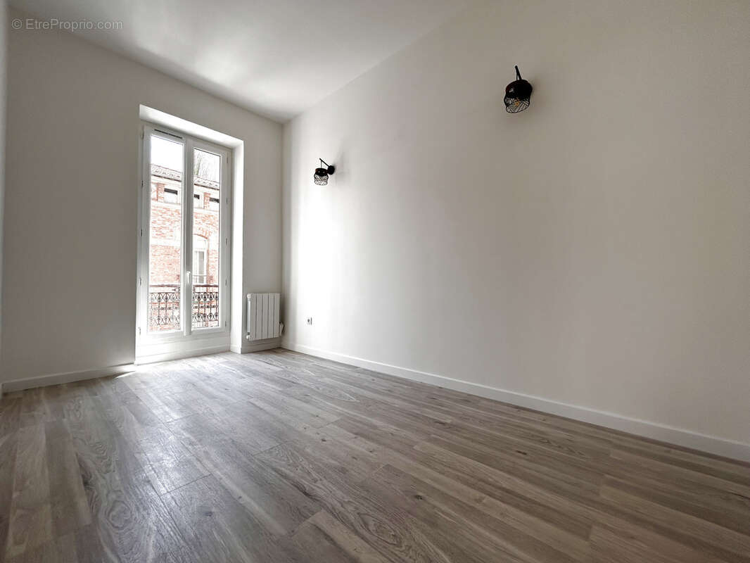 Paradis - Périer 13008 Marseille T4 refait à neuf 95m2 - photo 8