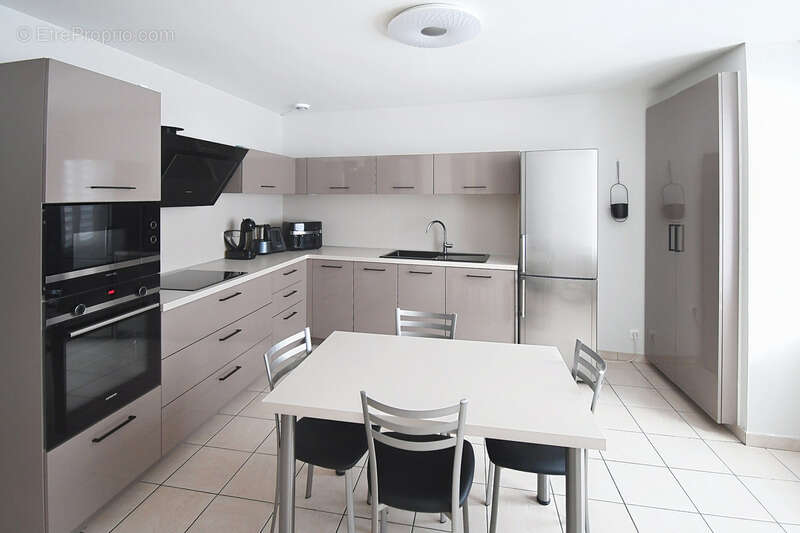 Appartement à LONGLAVILLE