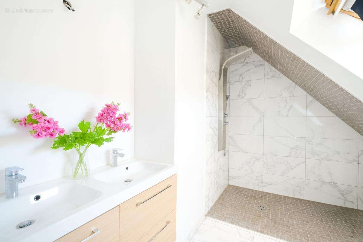 Maison à ECQUEVILLY