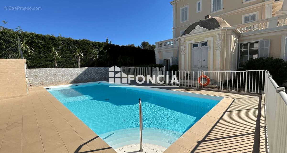 Appartement à SAINT-RAPHAEL