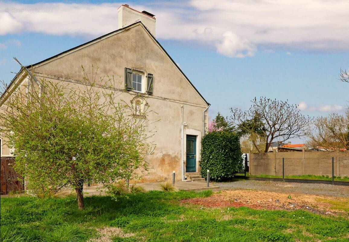 Maison à SAINT-LUMINE-DE-CLISSON