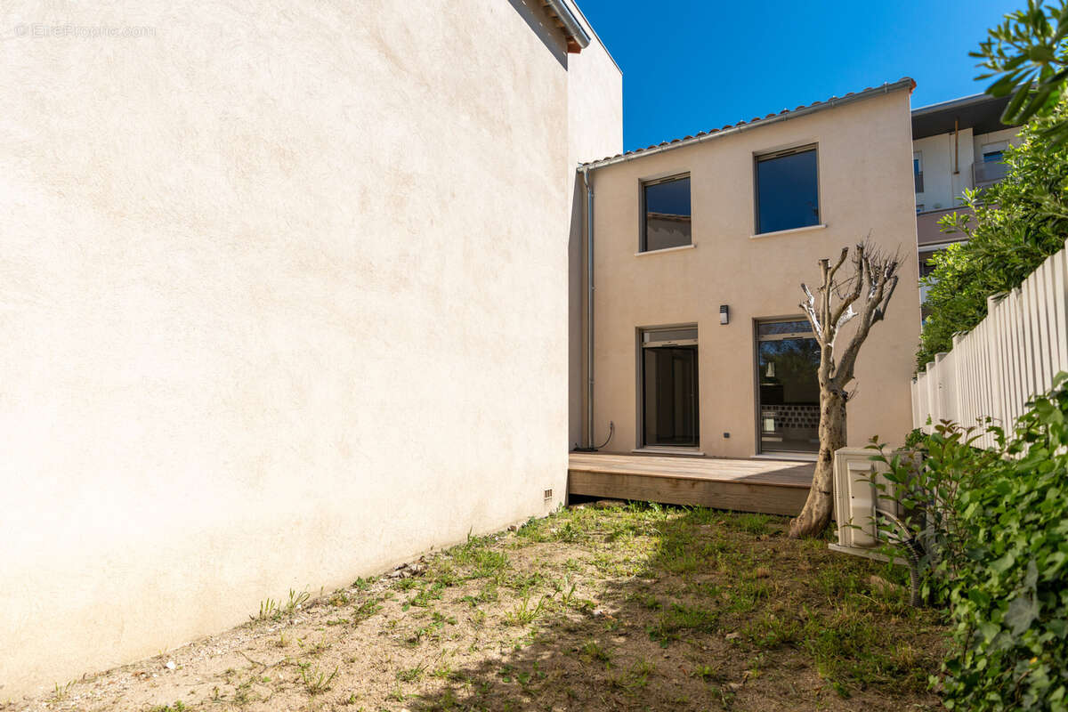 Maison à NIMES