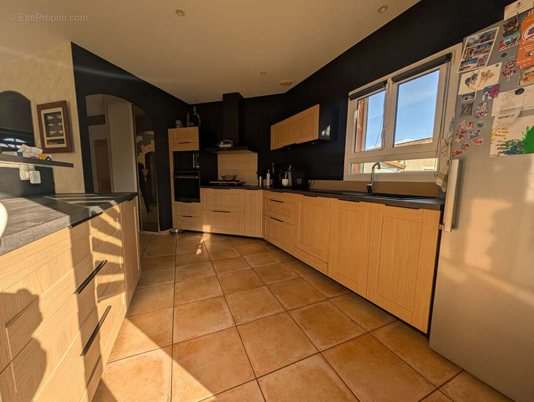 Maison à SAINT-MARCEL-LES-VALENCE