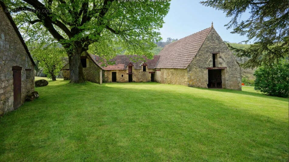 Propriété d'exception  hameau de charme du xviii siècle au coeur du périgord noir - photo 2
