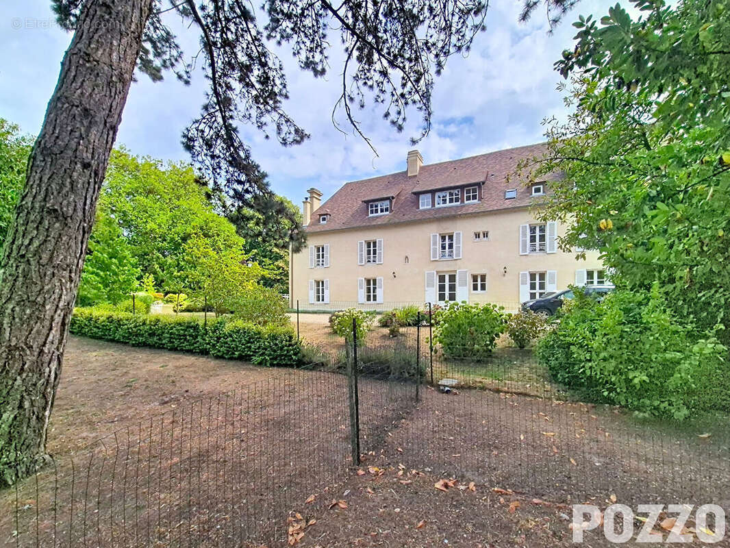A Vendre Maison de Maître située à Douvres-la-Délivrande (14440) - photo 3