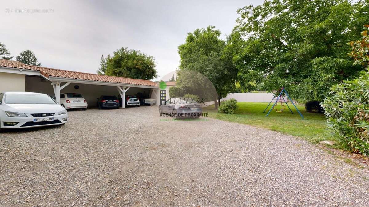 Maison à MIRIBEL
