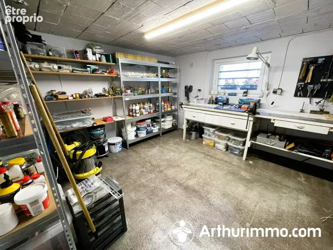 Maison avec 2 appartements de type F4, 14 ares de terrain, proche commerces et frontière SUISSE. - photo 12