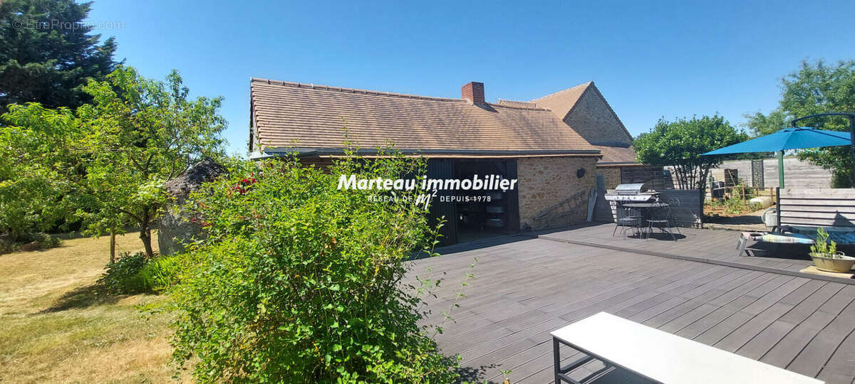 Maison à LAVARE