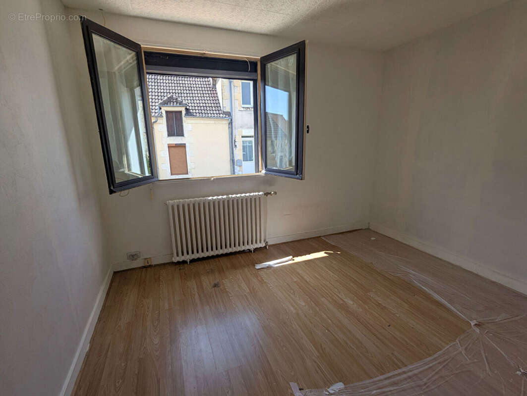 Maison à SAINT-ELOI