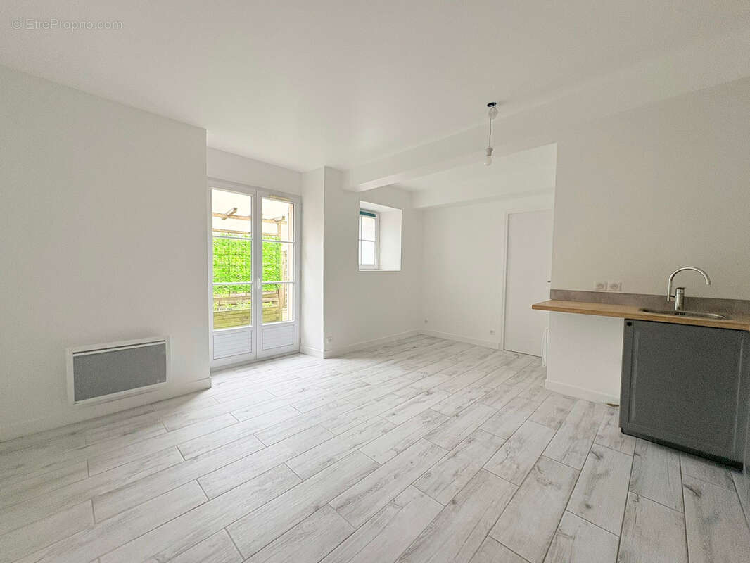 Appartement à LIMOURS