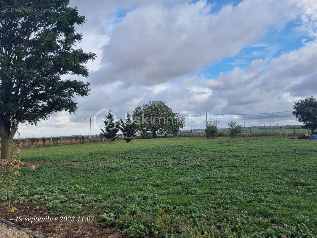 Maison à CHAMPIGNY-LE-SEC