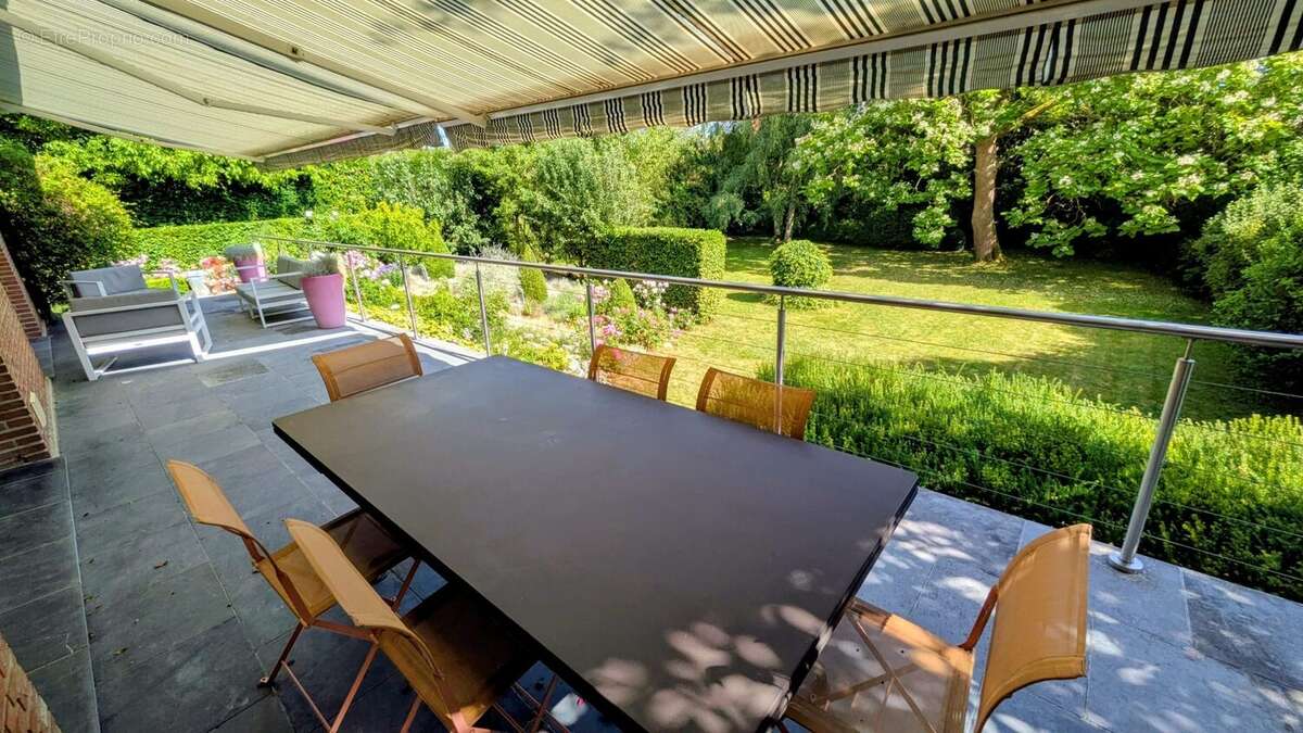 Maison à EMMERIN