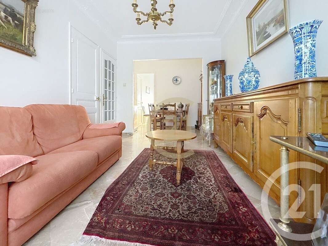 Appartement à PARIS-12E
