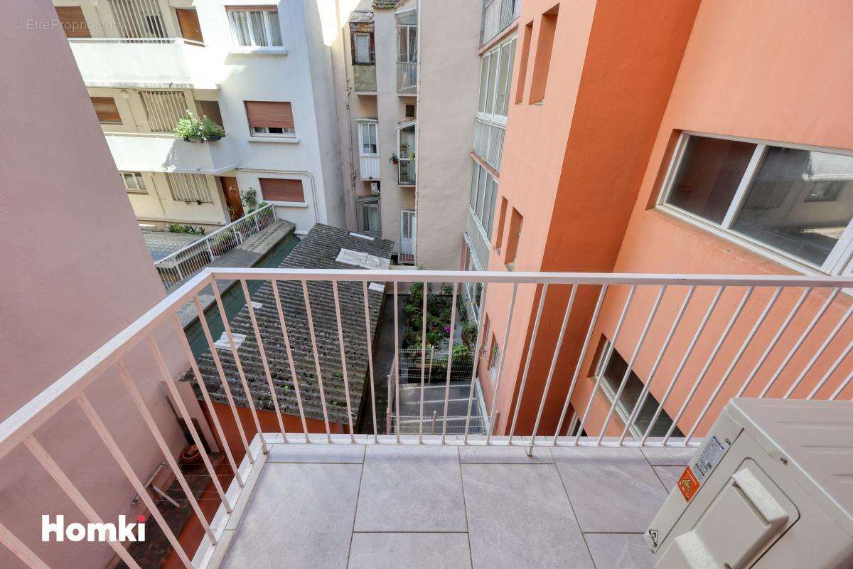 A vendre ! Appartement T3 traversant rénove avec balcon ascenseur et cellier ideal investissement ou résidence principale - photo 8