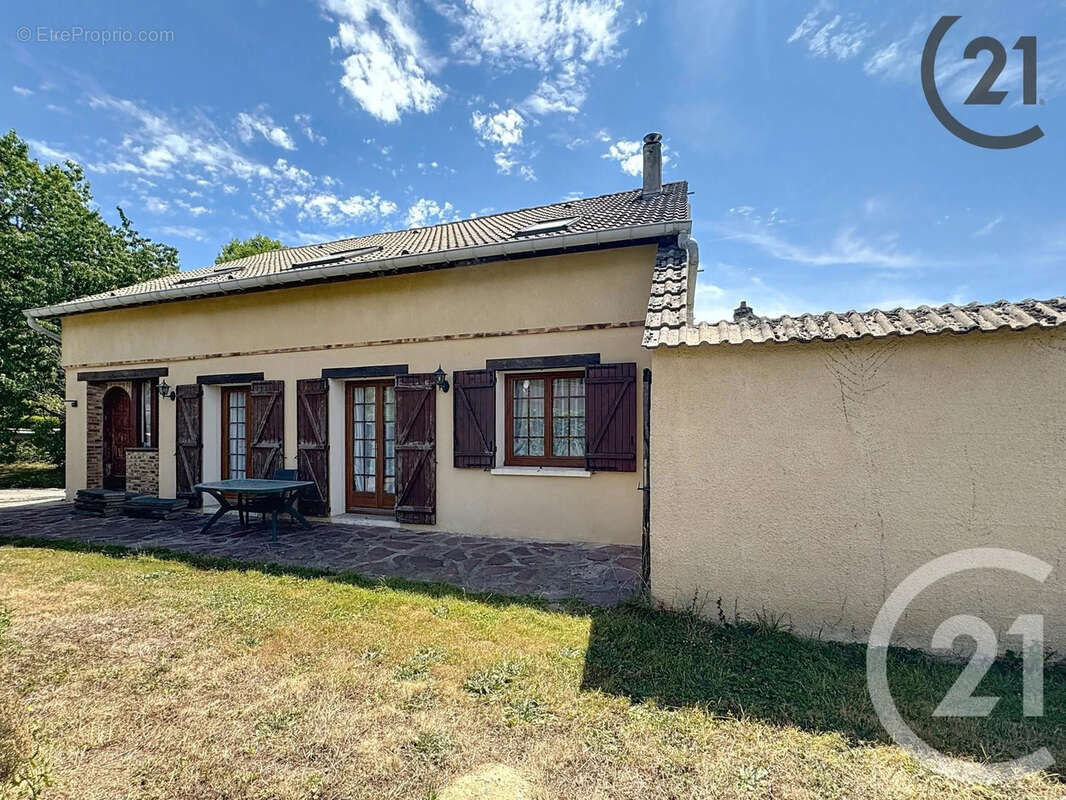 Maison à CHALAUTRE-LA-PETITE