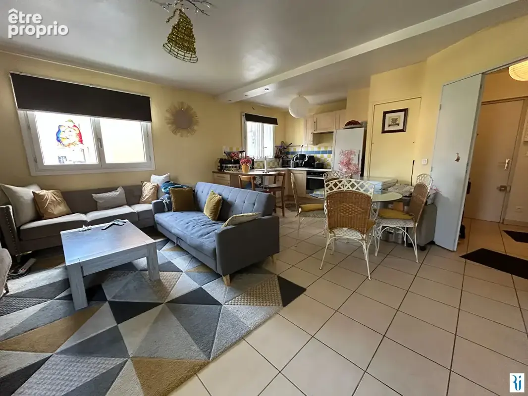 À vendre appartement F3 Rouen gauche avec balcon et parking - photo 2