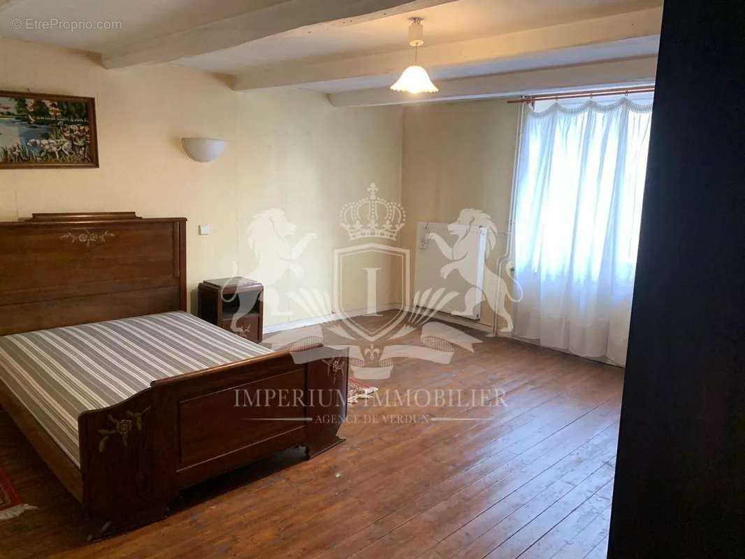 Maison à LINY-DEVANT-DUN