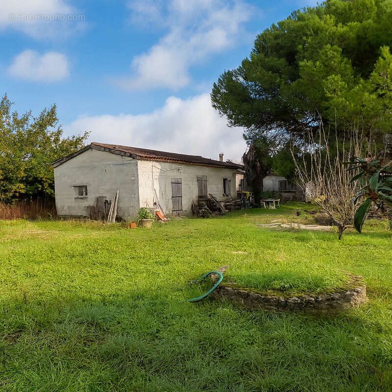 Maison à MAUBEC