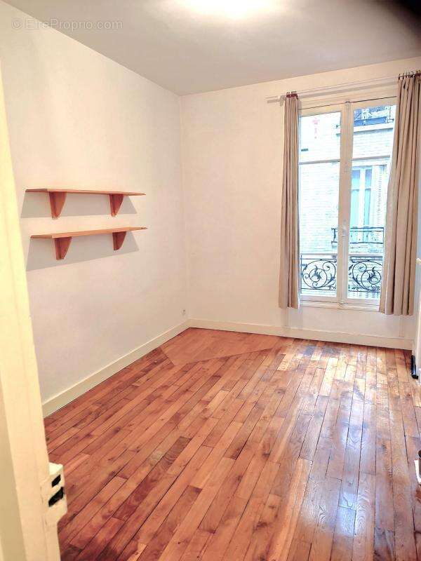 Appartement à PARIS-7E