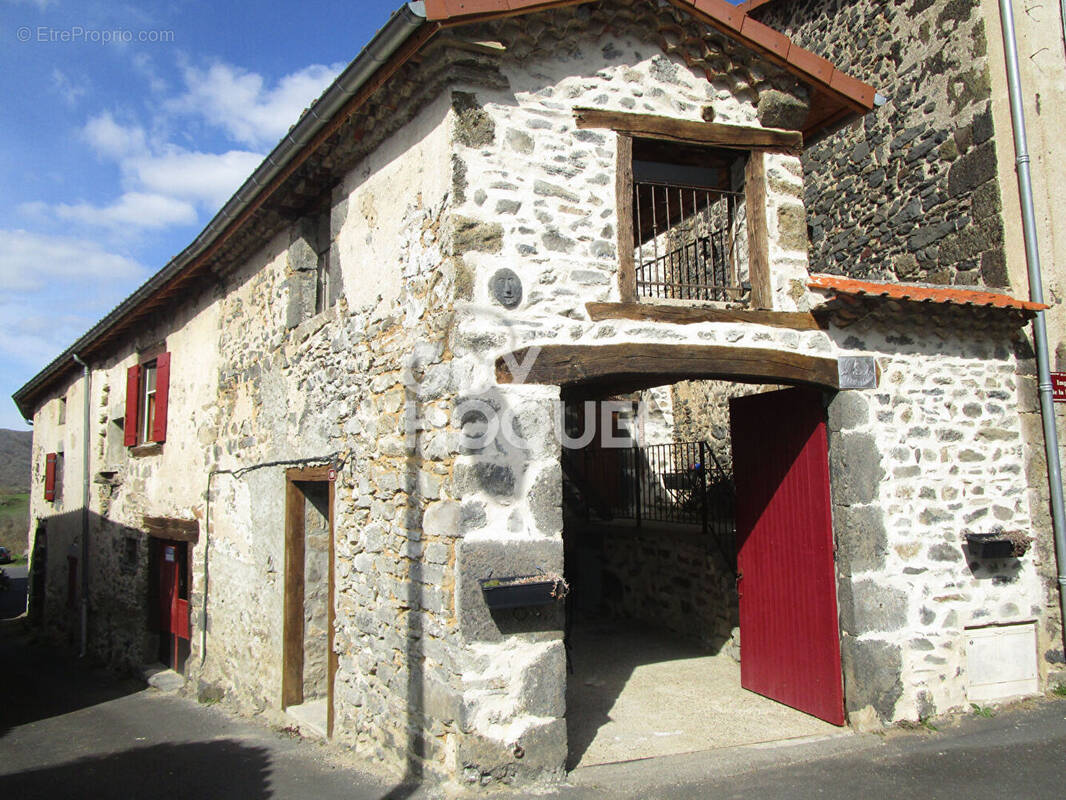 Maison à BLASSAC