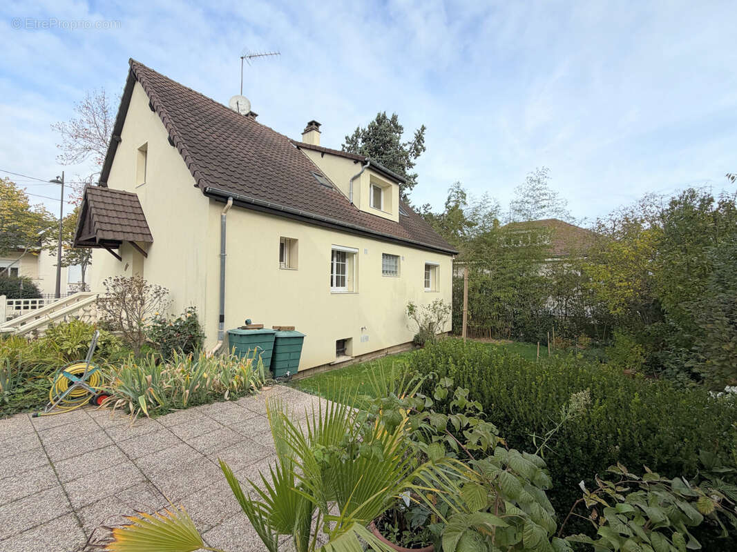 Maison à RUEIL-MALMAISON